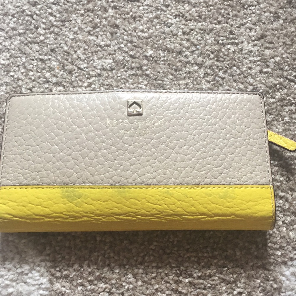 Kate Spade ♠️Wallet